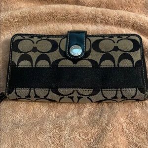 Coach wallet